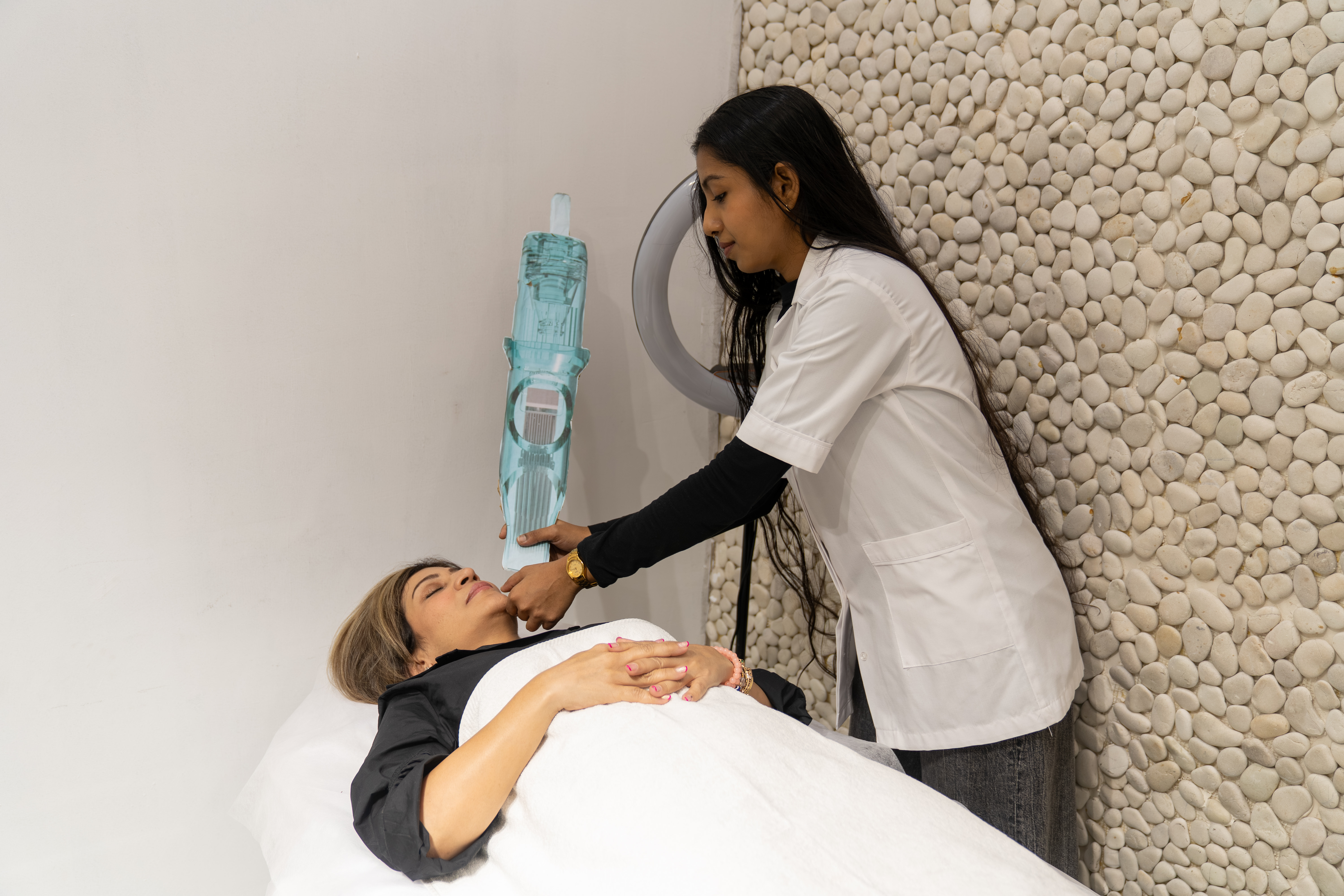 Foram Brow permanent makeup services Mumbai microblading lip blush scalp micropigmentation